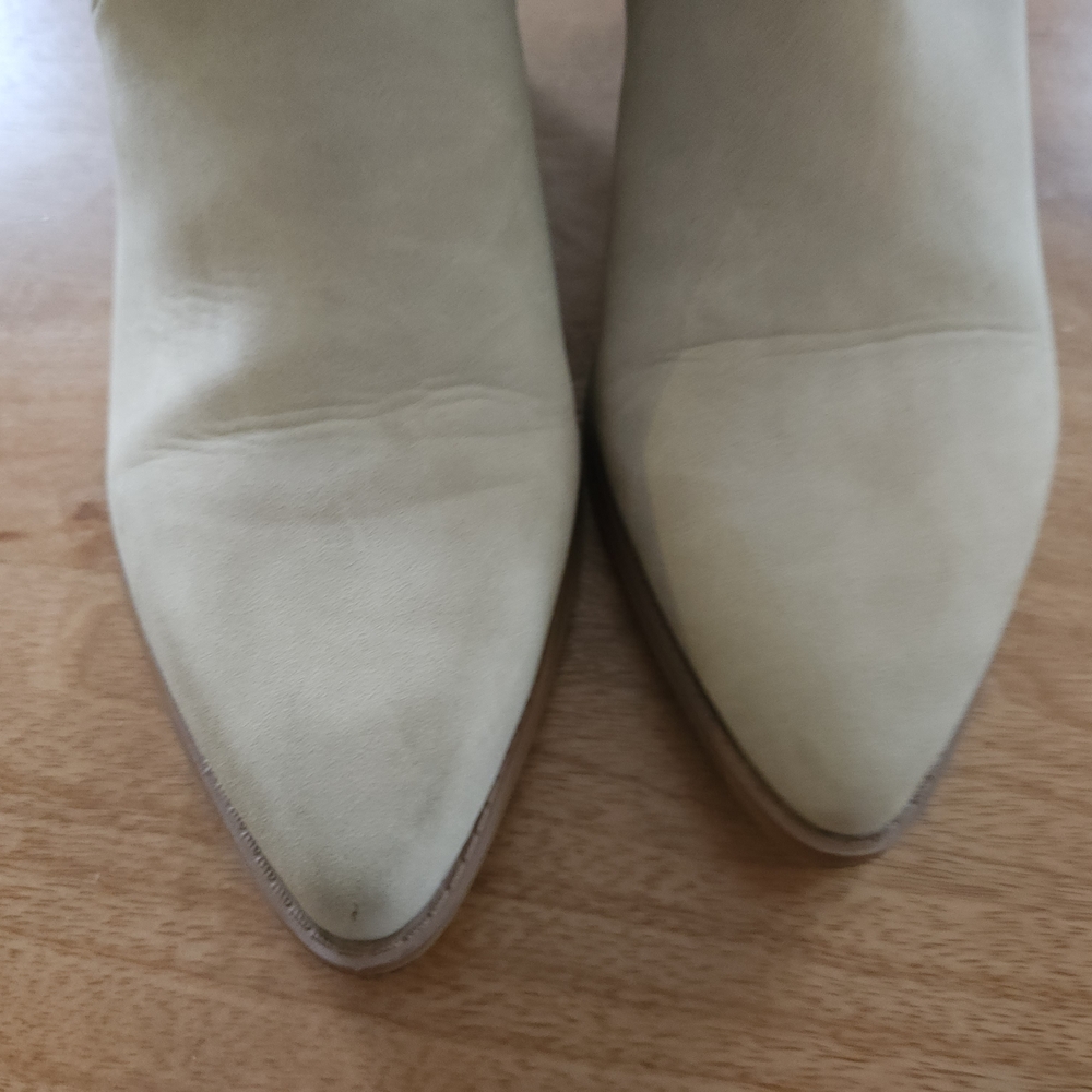 Elegant Tan Women's Country BOOTS SIZE 9.5. SOFT TO TOUCH. - Picture 2 of 12